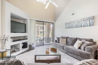 Photo #2: 6552800 Listing