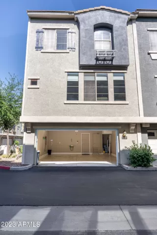 Photo #1: 6552819 Listing 