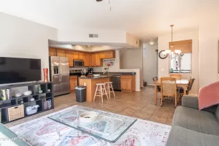 Photo #3: 6552819 Listing 