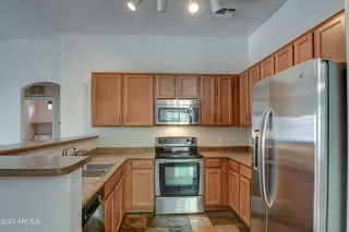 Photo #6: 6552828 Listing