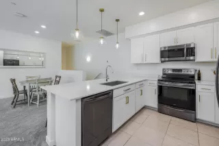 Photo #6: 6552904 Listing 