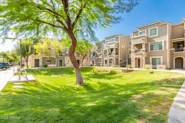 MLS: 6553186 Condo For Sale