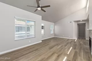 Photo #5: 6553231 Listing