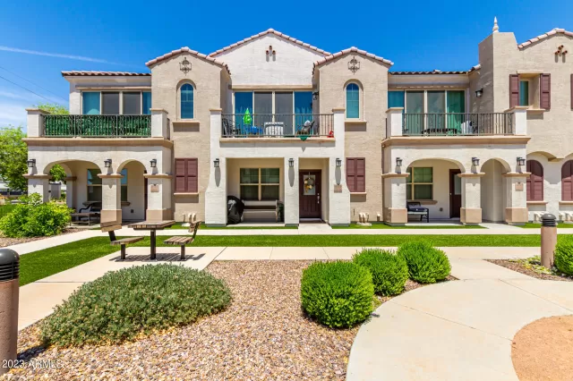 MLS: 6553335 Condo For Sale