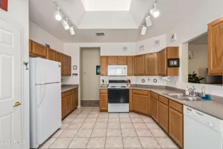 Photo #5: 6554317 Listing