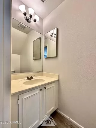 Photo #6: 6554595 Listing 