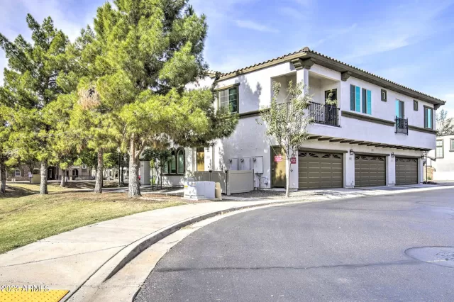 MLS: 6554855 Condo For Sale