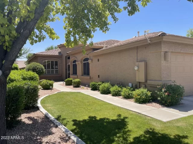 MLS: 6554885 Condo For Sale