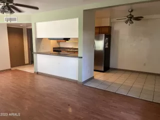 Photo #3: 6555372 Listing