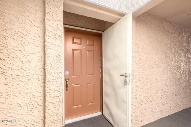 MLS: 6555421 Condo For Sale