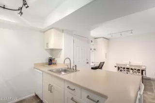 Photo #4: 6555421 Listing 