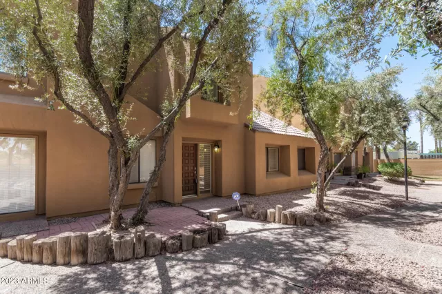 MLS: 6555429 Condo For Sale