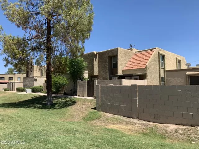 MLS: 6555479 Condo For Sale