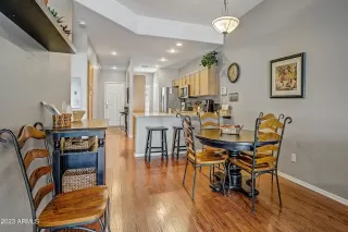 Photo #2: 6555696 Listing