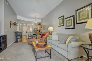 Photo #4: 6555696 Listing