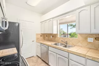 Photo #4: 6555776 Listing 