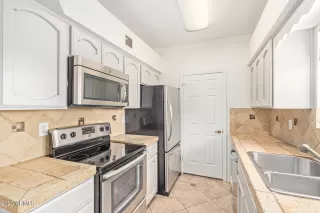 Photo #6: 6555776 Listing 