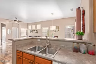 Photo #5: 6555873 Listing 