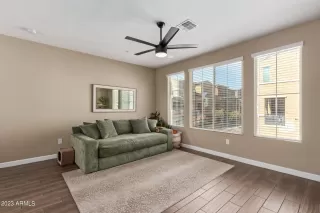 Photo #2: 6556006 Listing