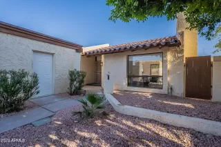 Photo #2: 6556126 Listing