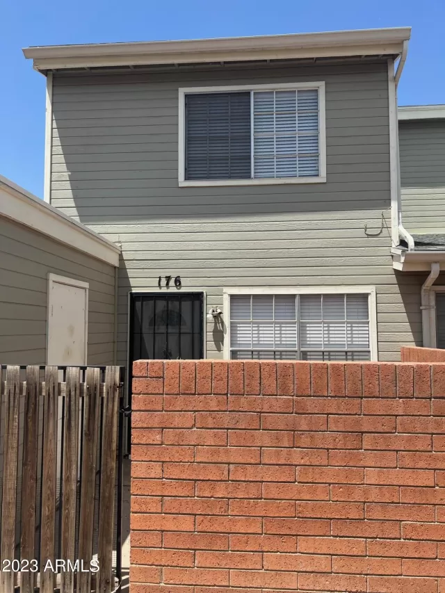 MLS: 6556227 Condo For Sale