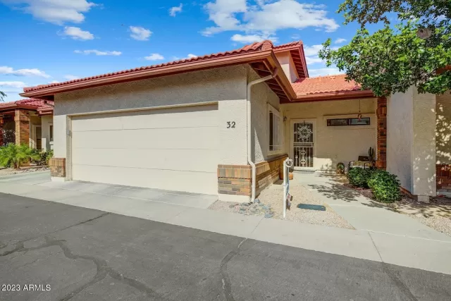 MLS: 6556270 Condo For Sale