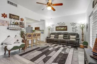 Photo #3: 6556270 Listing