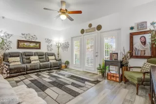 Photo #4: 6556270 Listing