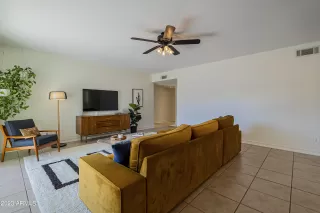 Photo #5: 6556277 Listing