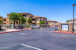 Photo #3: 6556381 Listing