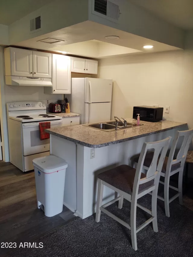 MLS: 6556598 Condo For Sale