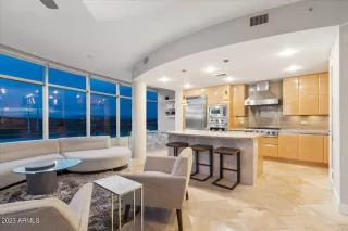 Photo #2: 6556643 Listing