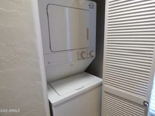 Photo #5: 6556737 Listing