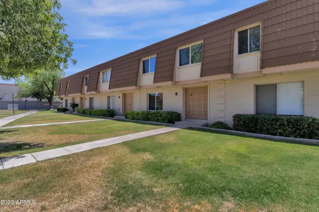 MLS: 6556810 Condo For Sale