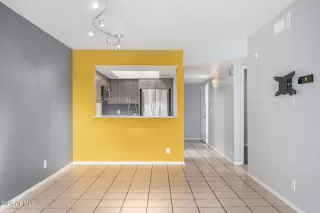 Photo #4: 6557005 Listing