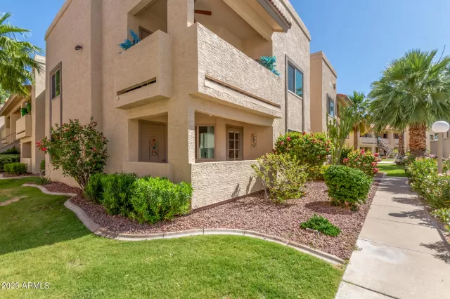 MLS: 6557085 Condo For Sale