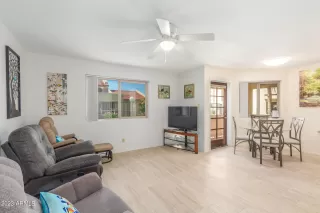 Photo #4: 6557085 Listing