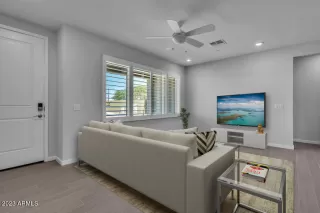 Photo #2: 6557257 Listing