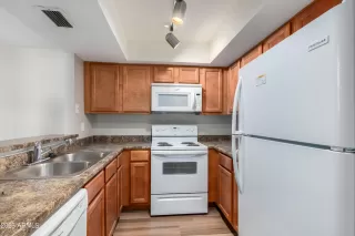 Photo #5: 6557387 Listing