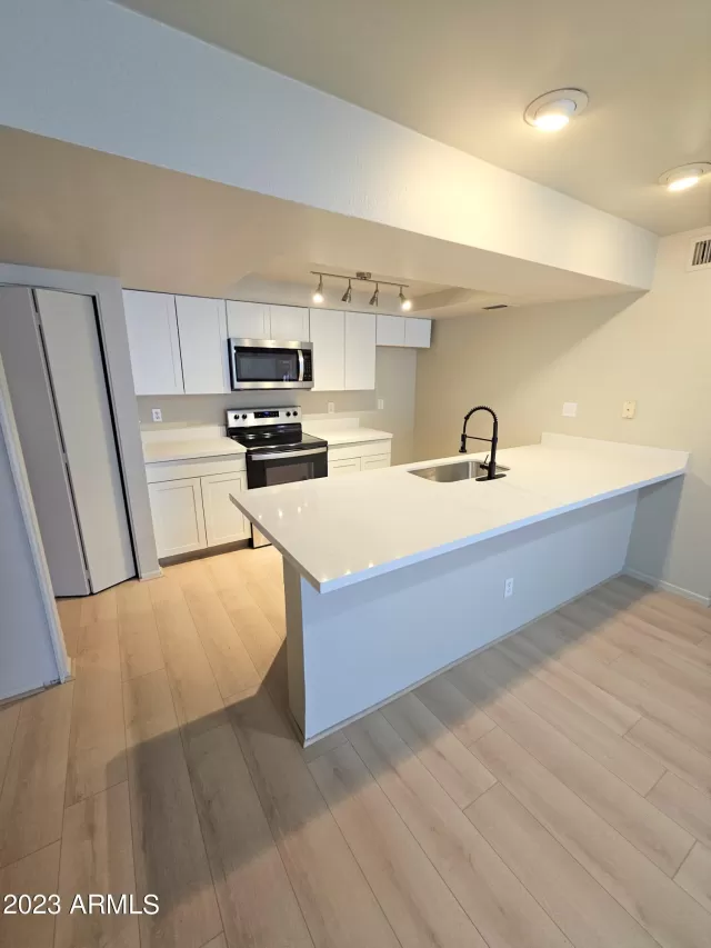 MLS: 6557422 Condo For Sale
