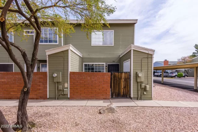 MLS: 6557428 Condo For Sale