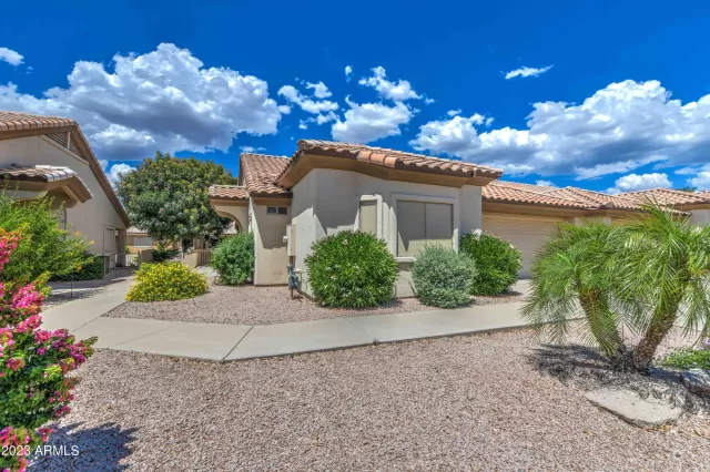 MLS: 6557481 Condo For Sale