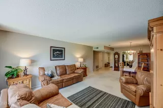 Photo #2: 6557642 Listing