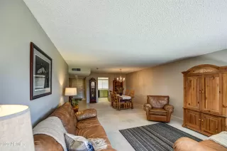 Photo #5: 6557642 Listing