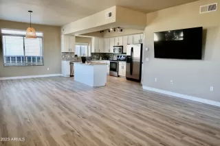 Photo #2: 6557822 Listing