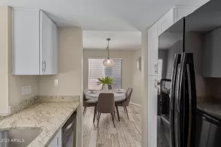 Photo #6: 6558126 Listing