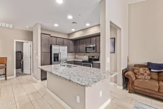 Photo #5: 6558138 Listing 