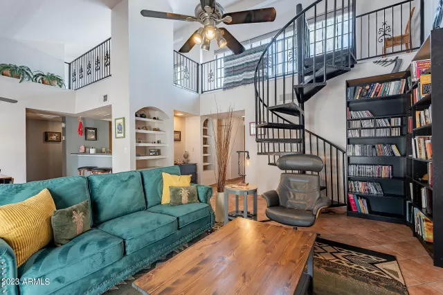 MLS: 6558173 Condo For Sale