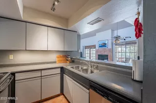 Photo #2: 6558173 Listing