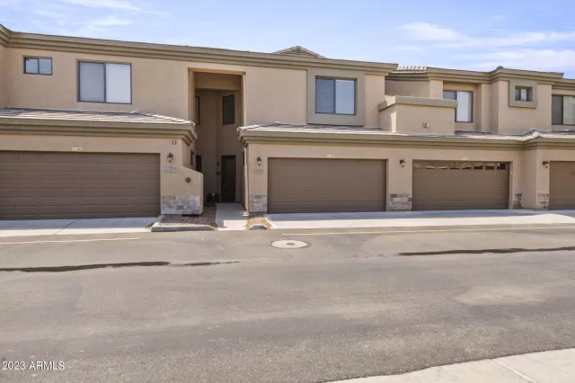 MLS: 6558513 Condo For Sale